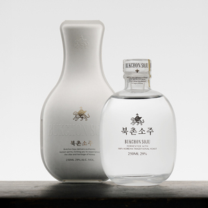 Soju Nostalgia emballé dans de la pâte moulée innovante - 100% biodégradable, recyclable, liqueur coréenne de qualité supérieure, marque REVATION, logo personnalisé - Product Image 5