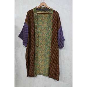 Kimono Largo de Seda Vintage con Parches, Talla Grande, Transpirable, para Otoño |   Bata de Estilo Bohemio |   Bata de Lujo Sostenible - Product Image 2