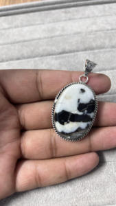 สินค้ามาใหม่จี้พลอยรูปควายสีขาวคริสตัลแท้เครื่องประดับวินเทจศักดิ์สิทธิ์สำหรับตกแต่งบ้าน - Product Image 3