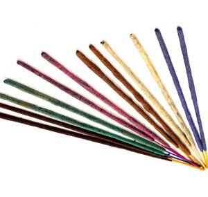 Varillas de incienso de madera de agar Oud árabe respetuosas con el medio ambiente 100 + aromas Agarbatti sin carbón etiqueta personalizada de larga duración precio de fábrica - Product Image 3