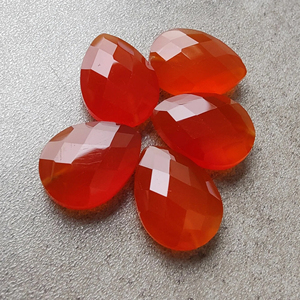 Carnelian naturel, taille briolette, coupe checker, forme poire, calibré, qualité AAA+, pour la fabrication de bijoux - Product Image 1