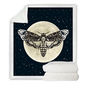 Coperta Sherpa Gotica con Teschio e Falena della Morte, Stile Dark Academia, Celestiale, per l'Inverno, per Divano, Letto o Poltrona - Product Image 2