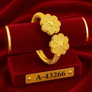 MOLL JEWELLERS กำไลข้อมือทรงเรขาคณิตชุบทอง 24K ประดับเพชรซิร์คอน เครื่องประดับงานแต่งงานสำหรับผู้หญิง รับรองโดยบุคคลที่สาม A-43266 สินค้าอินเทรนด์ - Product Image 1