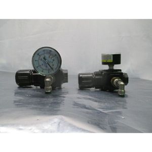 2 Régulateurs d'air Speedaire 4ZM15, Manomètre ABS, 300 - Équipements et pièces semi-conductrices de confiance de l'industrie mondiale - Product Image 2