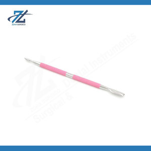 Pousse-cuticules et nettoyeur professionnel pour ongles, outil de manucure et pédicure pour l'élimination des ongles incarnés, en acier inoxydable, fabriqué au Pakistan - Product Image 4