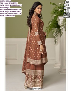 Tenue de mariage traditionnelle Bandhani marron en georgette, kurta/kurti longue jusqu'au sol - Product Image 1