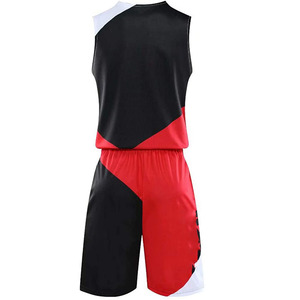 Maillot de basket rétro 180 GSM en polyester, uniformes d'équipe personnalisés, imprimés par sublimation, protection UV, anti-humidité, pour le sport - Product Image 3