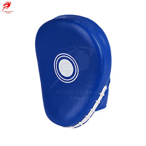 Guantes de boxeo ligeros y resistentes para niños, equipo de entrenamiento seguro para jóvenes atletas - Product Image 5