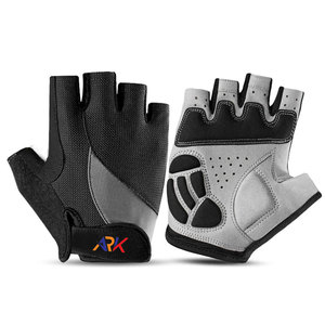 Gants de cyclisme en stock, marque privée, meilleur prix, taille personnalisée - Product Image 1