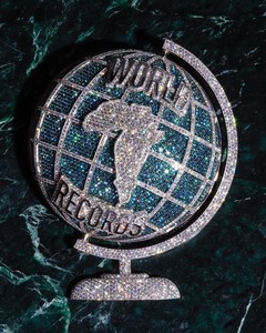 Pendentif globe carte d'Afrique en argent sterling 925, moissanite VVS micro-pavée, passe le testeur de diamant, bijou tendance hip-hop - Product Image 1