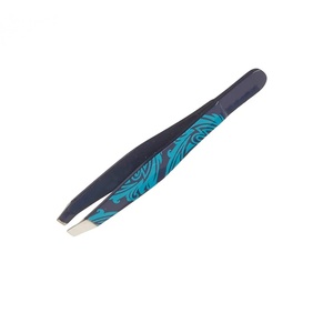 Pinzas de Precisión para Cejas Ryzer Studio, de Acero Inoxidable, Curvas, Ligeras, de Lujo, con Punta Personalizable - Product Image 5
