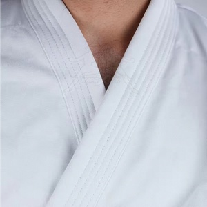 Vêtements d'entraînement de karaté en promotion, légers, combinaisons d'arts martiaux à prix raisonnable, uniformes de karaté sur mesure pour adultes - Product Image 5