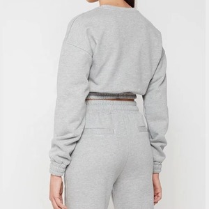 Ensemble sweat à capuche et jogging personnalisé pour femme en coton French Terry, survêtement épais style streetwear, fabricant de vêtements OEM en gros - Product Image 3