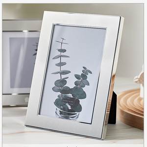 Modern Metal Photo <b>Frame</b> Designed For Contemporary Home Decoration Family <b>Memories</b> Office And Hotel Interiors - Product Image 2