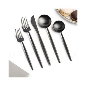 Juego de cubiertos chapados en plata de acero inoxidable con mango de diseño martillado Juego de cubiertos de estilo occidental decorativo de metal elegante - Product Image 5