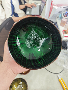 Bol en Coque de Noix de Coco Laqué Fait Main Écologique et Durable Modèle Aaron Lotus Bleu 2026 pour Servir des Snacks et la Présentation Décorative - Product Image 4