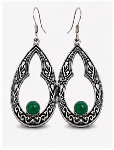 Pendientes redondos de plata de ley con ónix verde |   Pendientes Colgantes de Plata 925 con Forma de Lágrima |   Pendientes Hechos a Mano de Ónix Verde Natural |   Boho Gi - Product Image 1