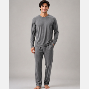 Conjunto de Pijama de Lujo para Hombre en Gris Jaspeado, Hecho de Tela de Bambú, Transpirable, Ecológico, Suave y Cómodo - Product Image 1