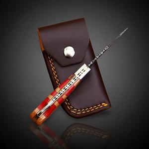 Cuchillo plegable de acero de Damasco Nordic Forge con bloqueo trasero, mango de resina y madera de olivo, funda, cuchillo de bolsillo EDC para camping y caza. - Product Image 4