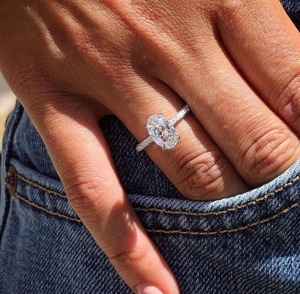 Anillo solitario de diamantes ovalados blancos, joyería de plata de ley para mujer, regalo de aniversario, ropa de fiesta, brillo fino clásico y elegante - Product Image 3
