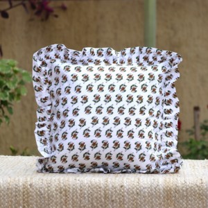 Housse de coussin et oreiller en coton imprimé à motif floral et volants, faite à la main, décorative pour la maison, l'hôtel ou l'hôpital, personnalisable, toutes saisons - Product Image 2