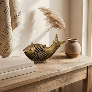 Figurine de poisson courbée en laiton Dhokra de style antique de qualité supérieure pour la décoration de la maison et du bureau à prix de gros - Product Image 4