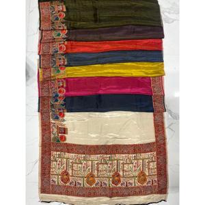 Sari en soie imprimé très demandé, design classique pour tenue traditionnelle, mariage, fête, séchage rapide, meilleur prix - Product Image 3