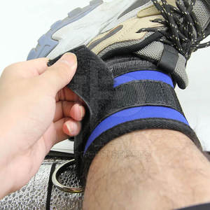 Correas de Tobillo Acolchadas de Neopreno Azul de Alta Calidad con Logotipo Personalizado para Máquinas de Gimnasio, PROFIT SPORTS, Antideslizantes y Profesionales - Product Image 4