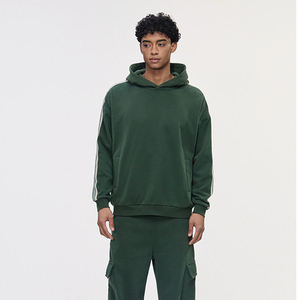 Survêtements personnalisés pour hommes et femmes, sweats à capuche épais 500 GSM 350 GSM en molleton polyester/coton brodé, et shorts amples - Product Image 1