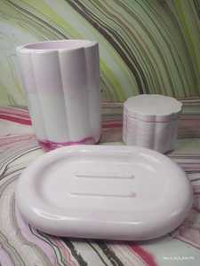 Juego de Accesorios de Baño de Resina Floral Ecológica Hechos a Mano, Colección de 3 Piezas para Encimera - Product Image 2