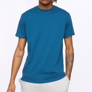 Camiseta de algodón para hombre, azul sólido, manga corta, cuello redondo, corte regular, estilo casual de punto. - Product Image 5