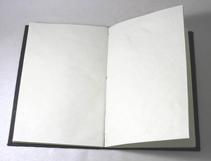Cuaderno de oficina con acabado en cuero, papel de algodón reciclado hecho a mano y cubierta dura de madera sin ácido, personalizable. - Product Image 3