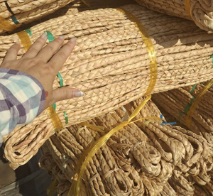 Corde en jacinthe d'eau naturelle, directement de l'usine du Vietnam, pour l'artisanat, le tissage, la décoration, la reliure et l'emballage - Product Image 1