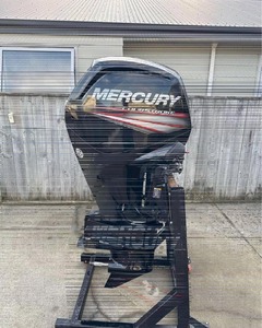 Disponible dès maintenant : Moteur hors-bord quatre temps Mercury 100 CV, outil manuel haute performance - Product Image 1