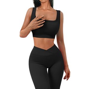 Conjunto de yoga para mujer de marca privada en stock, conjunto de yoga para mujer para uso en exteriores, conjunto de yoga para mujer hecho de poliéster, conjunto de yoga de secado rápido y transpirable. - Product Image 5