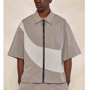 Ensemble court coupe-vent personnalisé pour hommes – Confortable, respirant, en nylon, prix raisonnable - Product Image 2