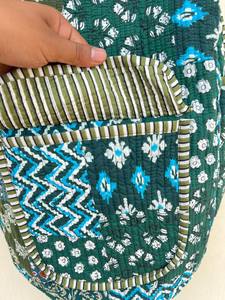 Sac à dos matelassé rayé pour filles, fait main en coton, sac d'école léger, sac de voyage multi-poches, imperméable et tendance - Product Image 3