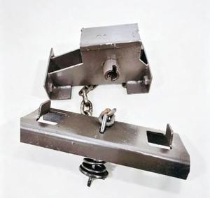 Nouveau support de roue de secours en acier robuste de type chaîne pour jantes de camion à 10 trous - Product Image 2