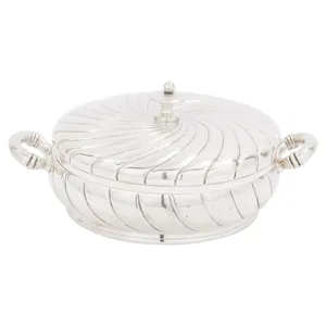 Elegante Cacerola de Acero con Tapa |   Acabado Liso para Comedores de Lujo y Configuraciones de Buffet - Product Image 1