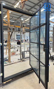 Porte pivotante moderne en fer noir avec panneaux en verre, porte d'entrée de villa de luxe, taille personnalisée, fabriquée au Vietnam - Product Image 3