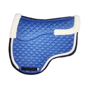 Manta de Silla de Montar Inglesa de Alta Calidad, Acolchada, de Cuero y Algodón, Cómoda, Transpirable, con Logotipo y Color Personalizables - Product Image 1