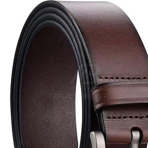 Elegante Cinturón de Cuero Vacuno para Hombre, Diseño Atemporal con Hebilla de Acero, Ecológico, para Uso en la Oficina y Atuendos Casuales - Product Image 6