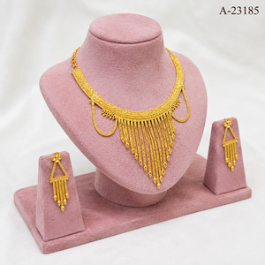 Conjunto de Joyería de Zirconia en Tono Dorado, Collar y Pendientes con Flecos de Aleación, Moderno, para Mujer, Regalo para Fiesta - Product Image 1