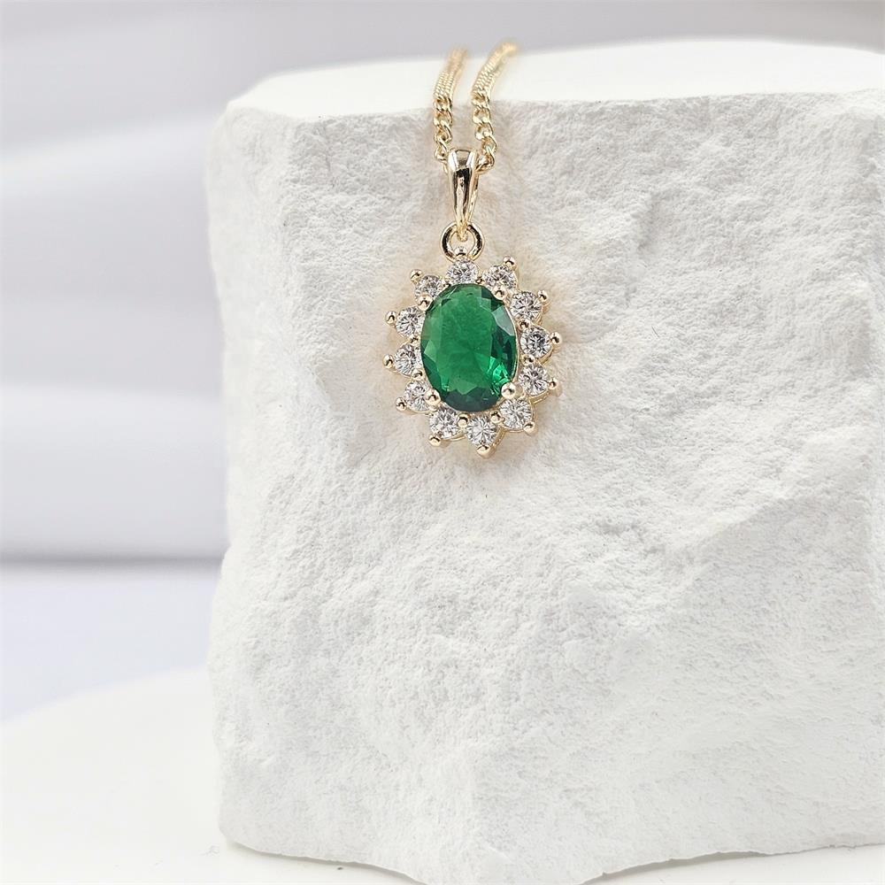 สีเขียว