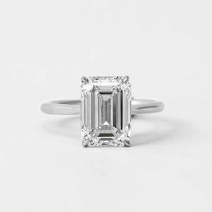 Anillo Solitario de Diamante Cultivado en Laboratorio de 4.00Ct, Corte Brillante, VS1, Oro Blanco de 14K, Certificado IGI, Joyería Fina Clásica para Compromiso o Boda - Product Image 1