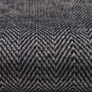Tela Tejida Elástica de Peso Medio Teñida en Hilo con Acabado Espigado H.BONE, 230 GSM +/-5% Después del Lavado - Product Image 1