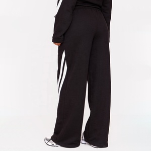 Pantalones de chándal de pierna ancha a rayas en contraste negro, sudaderas de cuello redondo holgadas, chándal para correr - Product Image 4