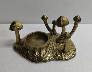 Attractive Metal T-<b>Light</b> Holder Stylish Decorative <b>Tea</b> <b>Light</b> Candle Holder for Christmas Home Living Room Office Wedding - Product Image 6