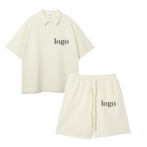 ชุดเสื้อผ้าผู้ชาย OEM รุ่นใหม่ล่าสุด คุณภาพสูง รับทำโลโก้ เสื้อโปโลผู้ชายผ้าฝ้าย 100% และชุดกางเกงขาสั้นสำหรับผู้ชาย ปี 2026 - Product Image 1