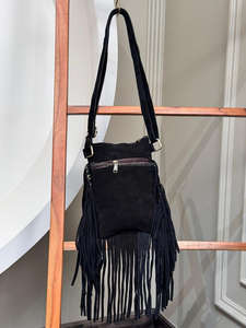 Bolso cruzado de cuero de ante hecho a mano, bolso de mujer de cuero de vaca con flecos bohemios, bolso de cuentas elegante Hippie de cuero genuino ecológico - Product Image 5